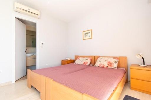 Lavish & Spacious Apt With Stunning Seaview, 10 Min Ath Airport Artemi Extérieur photo